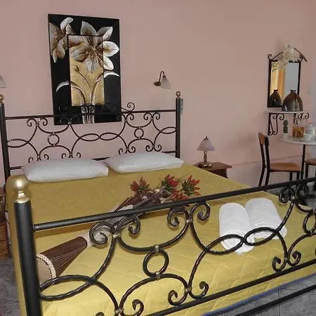 Danae Hotell Fira (Santorini)