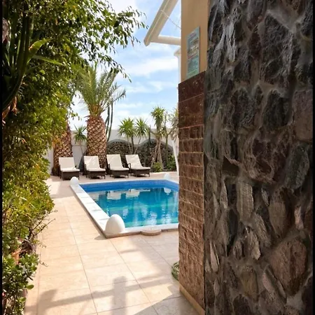 Danae Ξενοδοχείο 3*