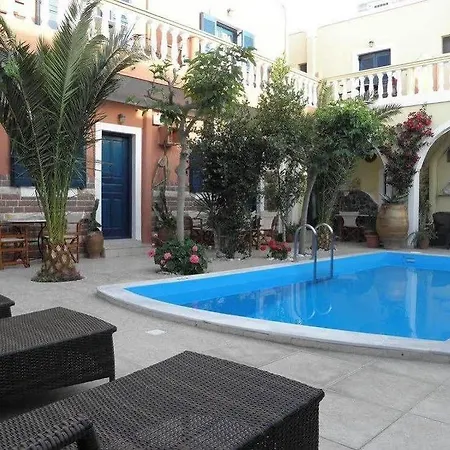 Ξενοδοχείο Danae 3*