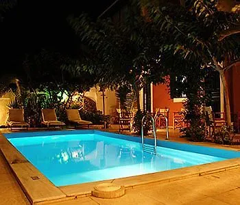 Ξενοδοχείο Danae 3*