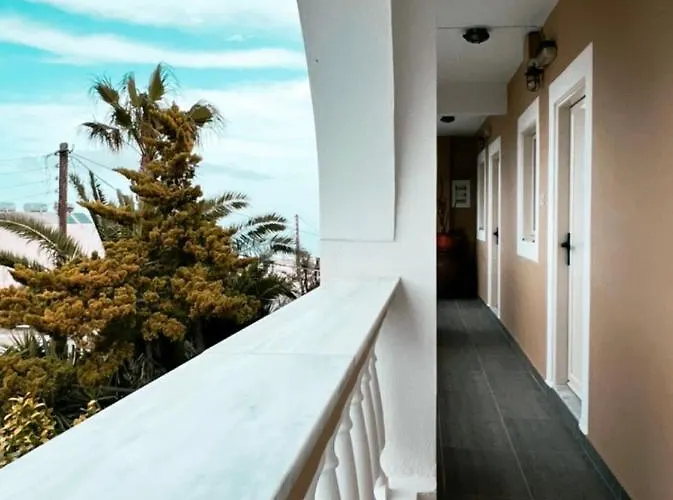 Hotel Danae Fira (Santorini)