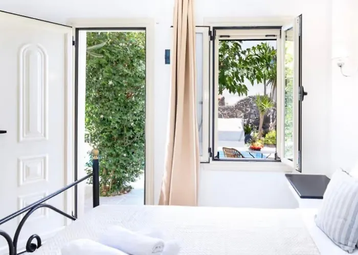 Hotel Danae Fira (Santorini)