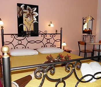 Danae Hotel Fira (Santorini)