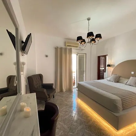 Danae Hotel