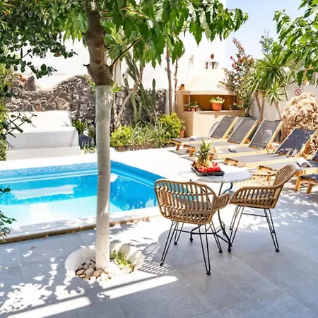 Danae Hotel 3*