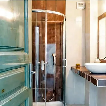 Hotel Danae 3*