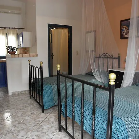 Danae Hotel Fira (Santorini)