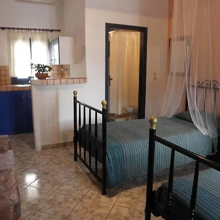 Danae Hotel 3*