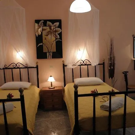 Danae Hotel