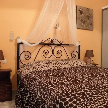 Hotel Danae 3*
