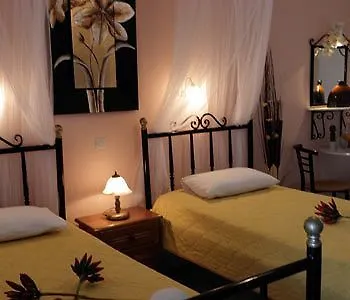 Hotel Danae Fira (Santorini)