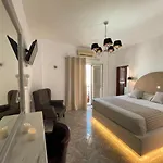 Danae Hotel