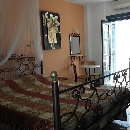 Hotell Danae 3*